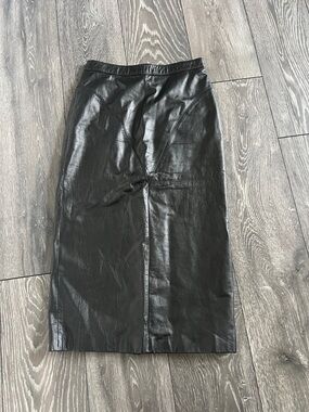 Vintage skirt GREG Adam’s Black Faux Leather Pencil Skirt - Sleek Midi Style